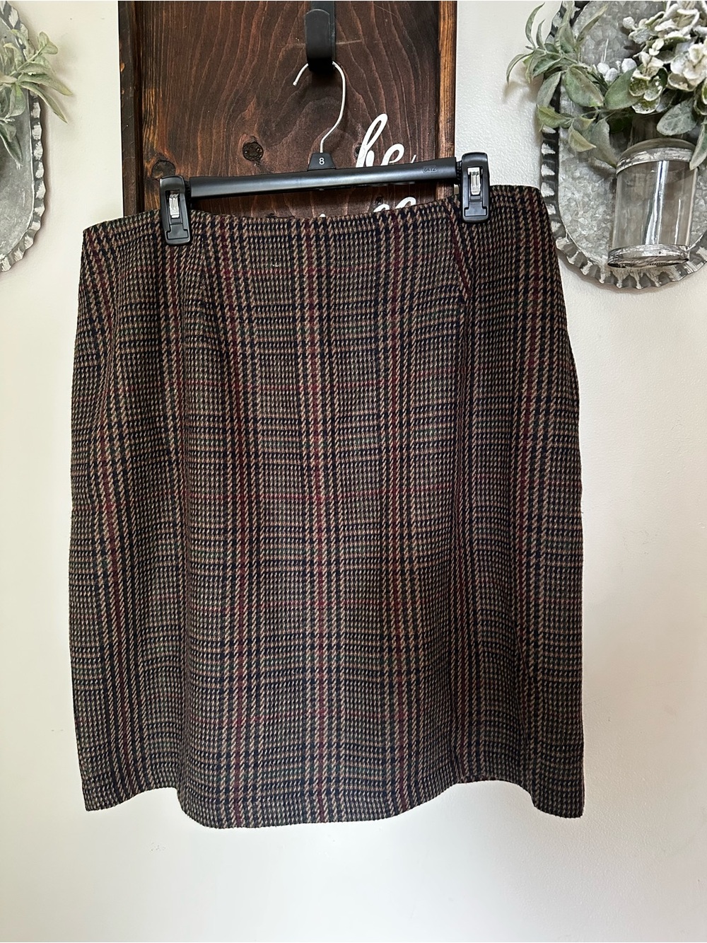 90s Vintage Classic Plaid A-Line Skirt in Brown - size 18